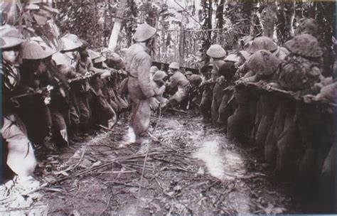  Dien Bien Phu Savaşı: Viet Minh Güçleri Karşısında Fransızların Yükselişi ve Düşüşü